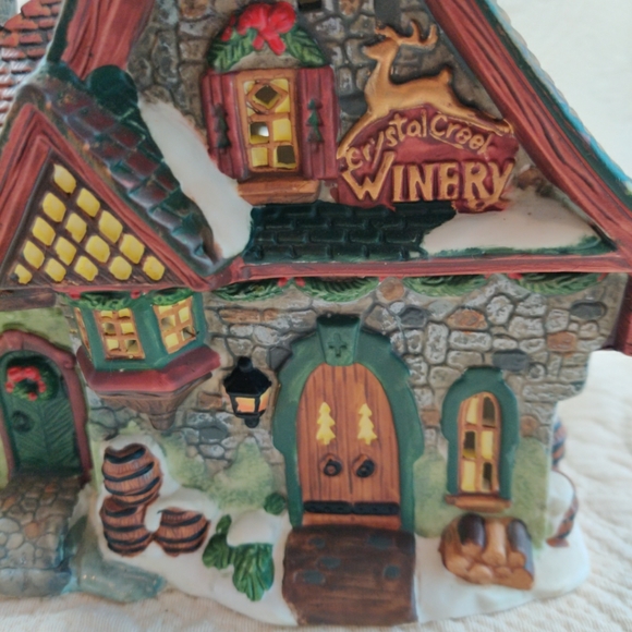 Santa's Workbench Crystal Creek Winery Christmas Village House Victorian Series - Picture 4 of 13